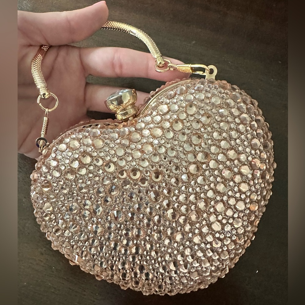 Ramla Champagne Heart Shaped Crystal Clutch/Crossbody NEW